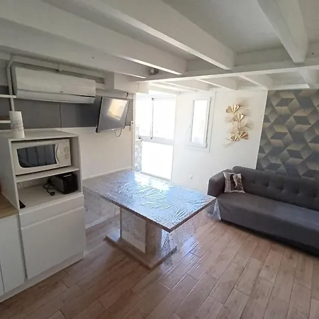 T3 Duplex, Centre Port, Clim, Garage, Piscine Апартаменти