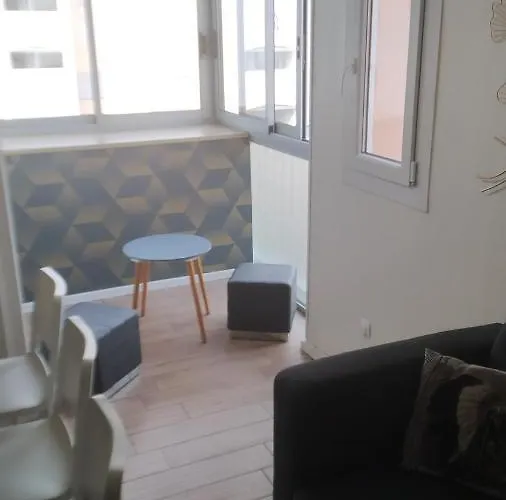 T3 Duplex, Centre Port, Clim, Garage, Piscine Agde