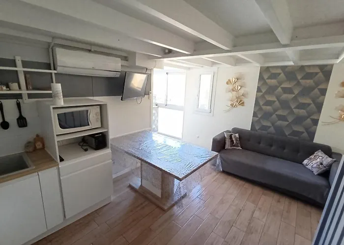 T3 Duplex, Centre Port, Clim, Garage, Piscine 아파트